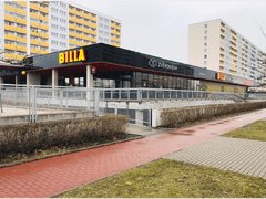 Obchodní centrum Hradec Králové, the entrance area of the building