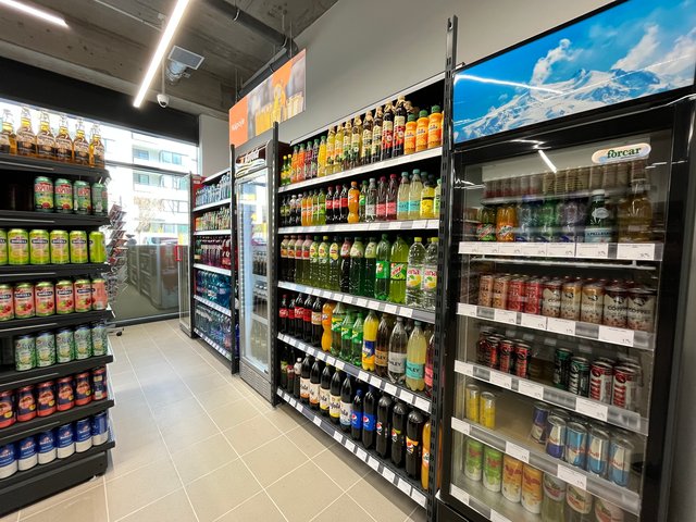 Prodejna Žabka v Trnavě, interiér